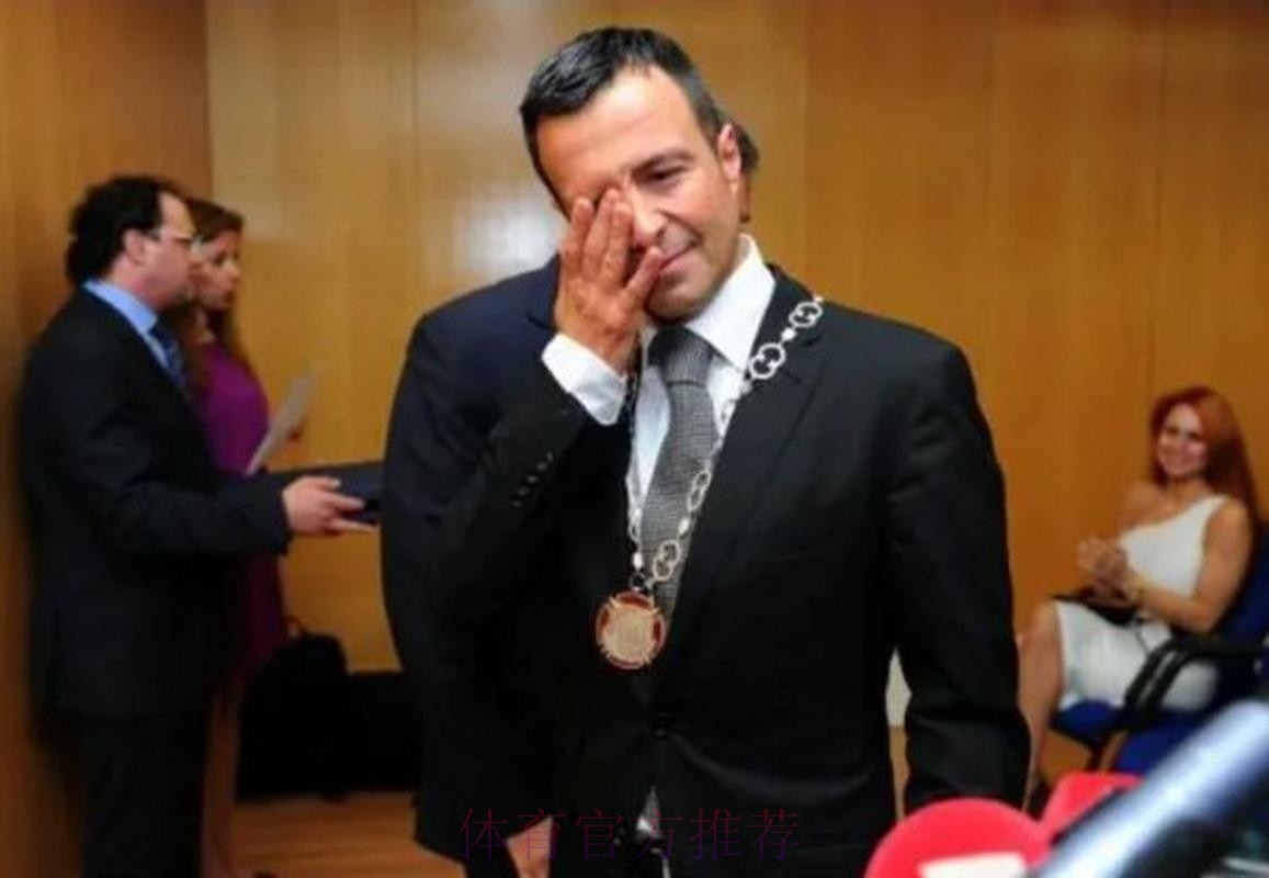 与经纪人门德斯接触时 罗马被推荐了伊斯科 与经纪人门德斯接触时 罗马被推荐了伊斯科